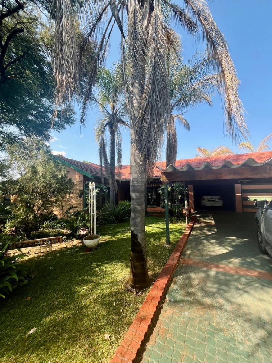 3 Bedroom Property for Sale in Wilkoppies North West